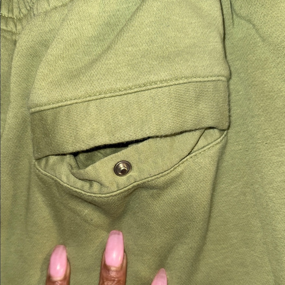Nike Sportswear Essentials Fleece Shorts - Picture 7 of 13